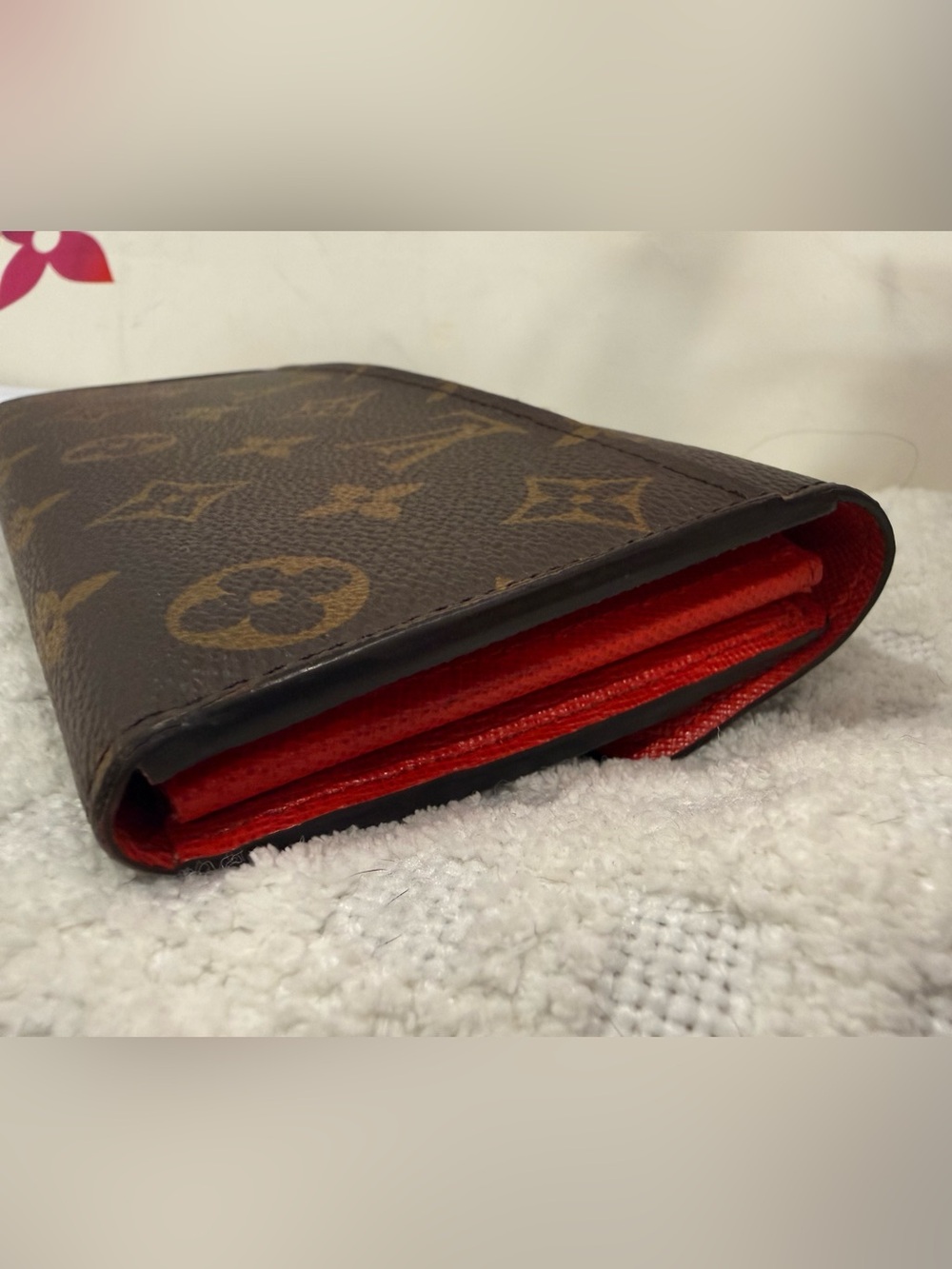 Louis Vuitton Sarah Monogram Wallet with Coquelicot Red interior - Picture 16 of 16